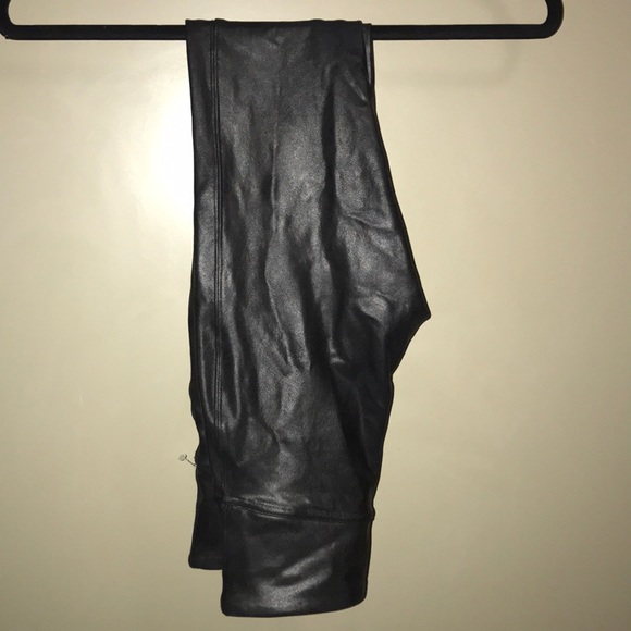 Spanx Leggings - Picture 2 of 4